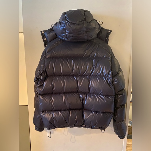 Moncler down jacket (Men’s) - Picture 2 of 7